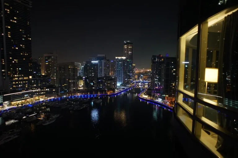 2 Schlafzimmer Apartment mit vollem Blick auf die Marina