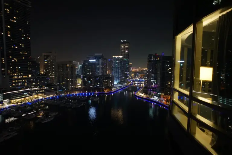 2 Schlafzimmer Apartment mit vollem Marina-Blick