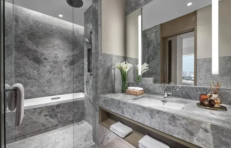 25hours Hotel Jakarta The Oddbird – Jakarta, Indonesia hotel – a bathroom with a sink and a mirror at 25hours Hotel Jakarta The Oddbird in Jakarta