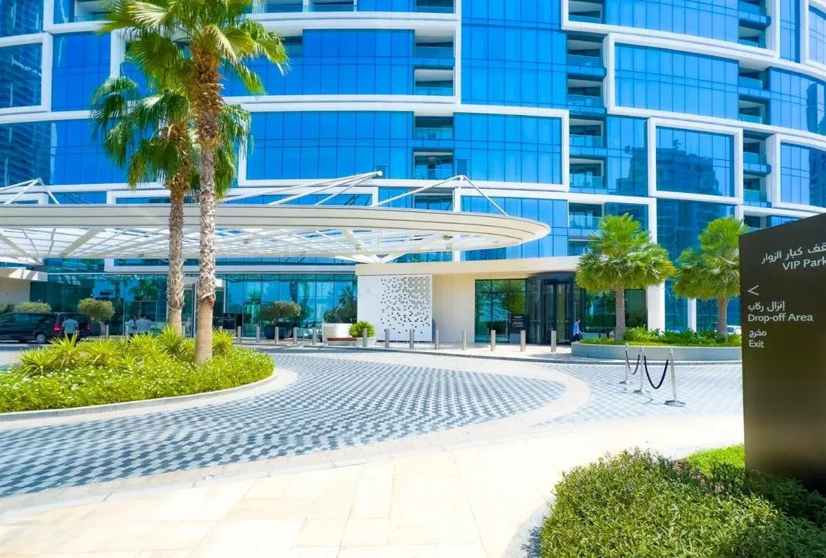 VIP drop-off area at ADDRESS BEACH RESORT