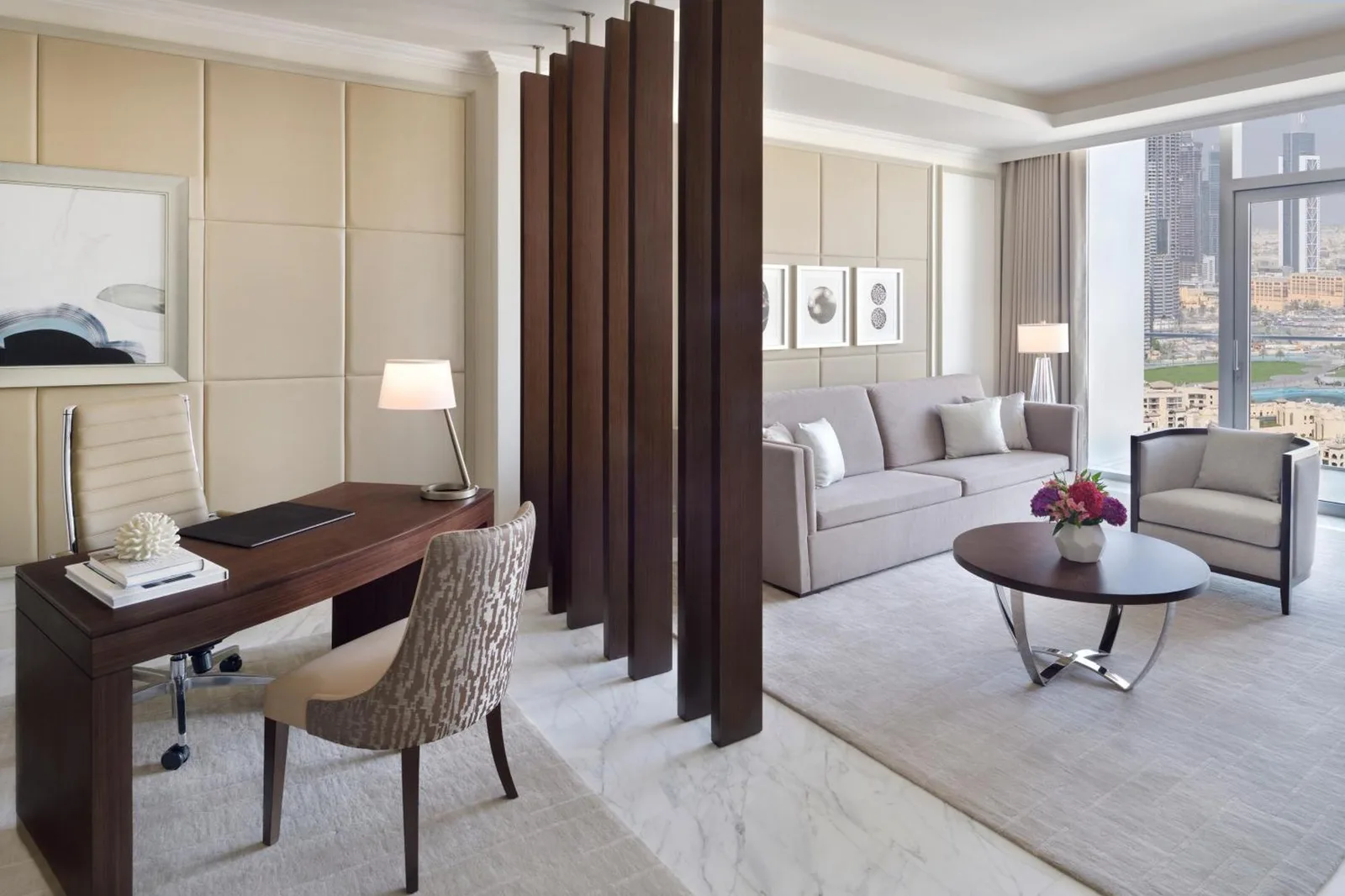 Chambre confortable à Address Dubai Mall, Dubai