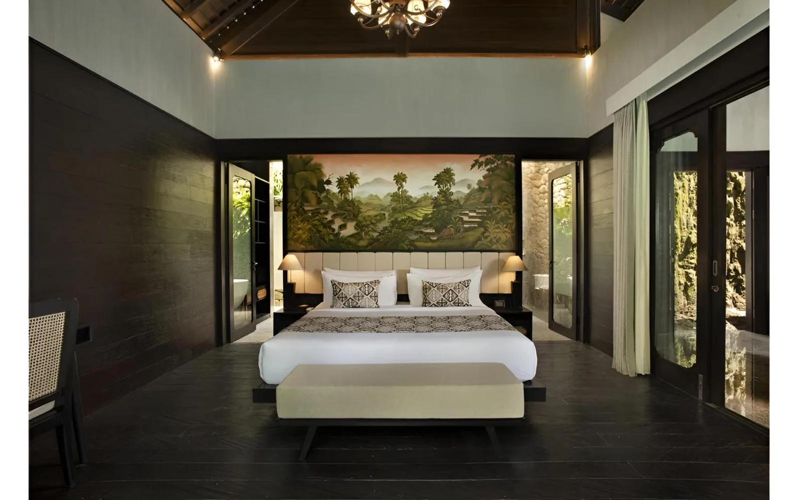 Elegantes Schlafzimmer im Adiwana Unagi Riverfront