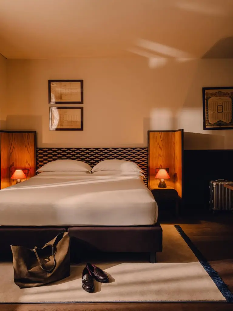 Chambre accueillante à l'Aethos Hotel Milan