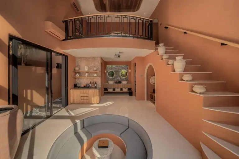 Spacious Common Area
