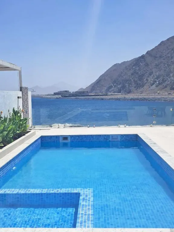 Al Dana H2O Luxury Villa
