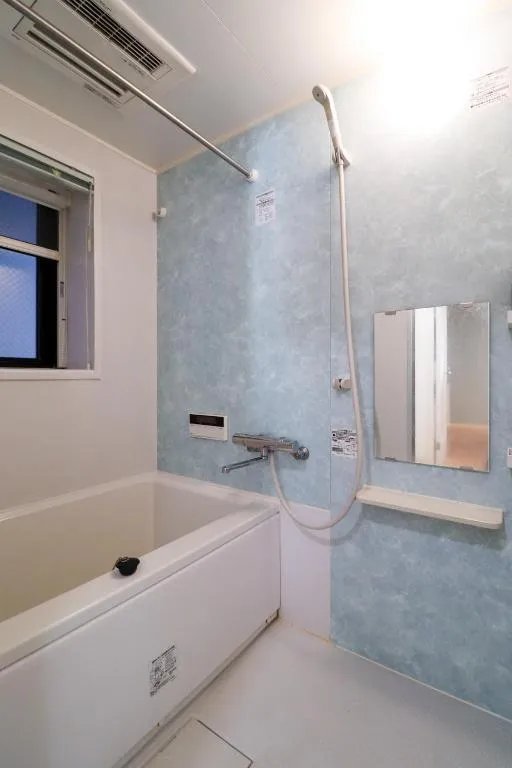 Bathroom at Al Di La 四谷 in Tokyo with tub