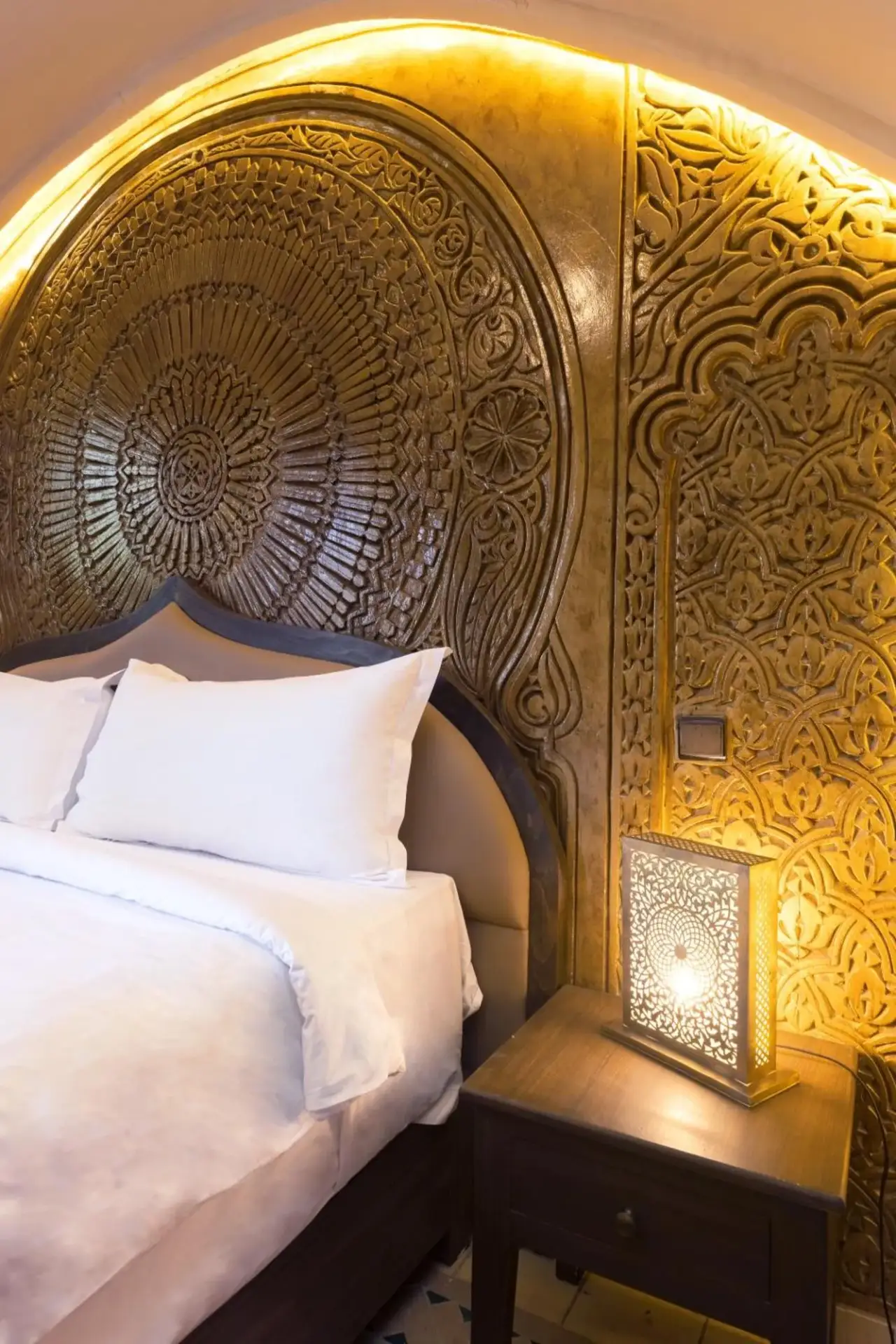 Tête de lit au design raffiné de Albakech Boutique Hôtel & Spa