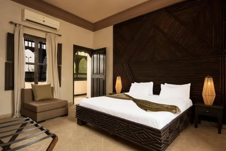 Chambre Deluxe de Albakech Boutique Hôtel & Spa avec lumière naturelle