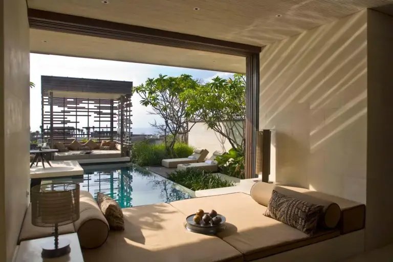 Daylight Lounge at Alila Villas Uluwatu