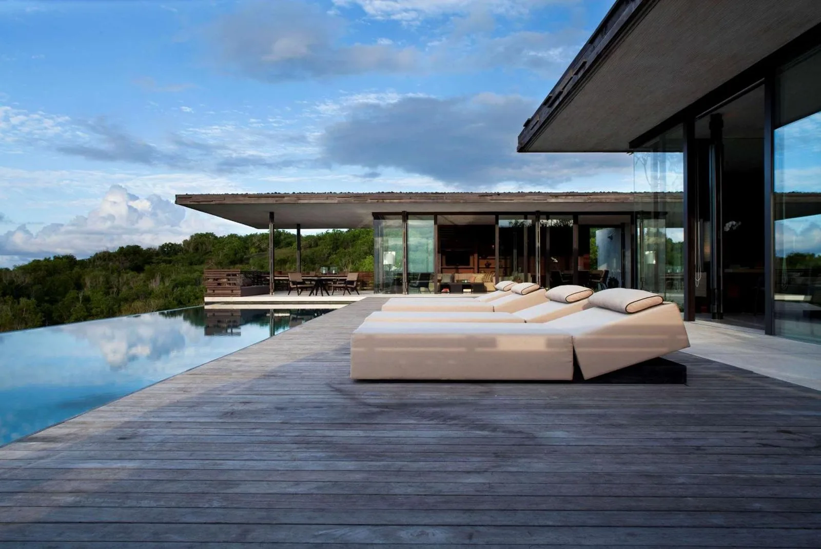 Outdoor Lounge at Alila Villas Uluwatu