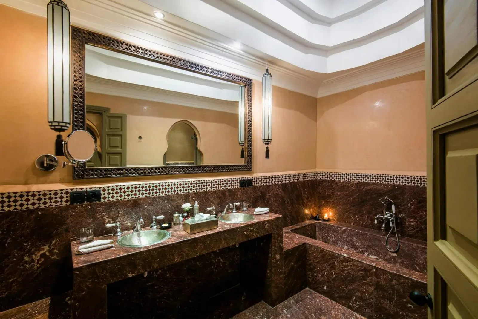 Baño en Almaha Marrakech Restaurant & SPA en Marrakech