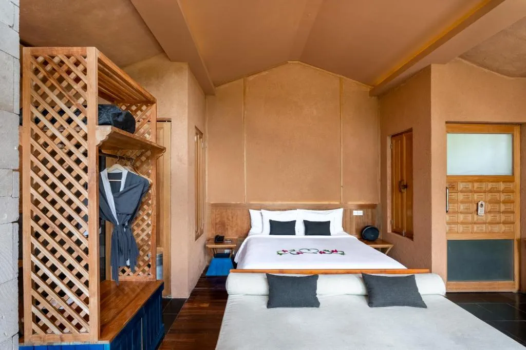 Gemütliche Schlafzimmergestaltung im Amora Ubud Boutique Villas