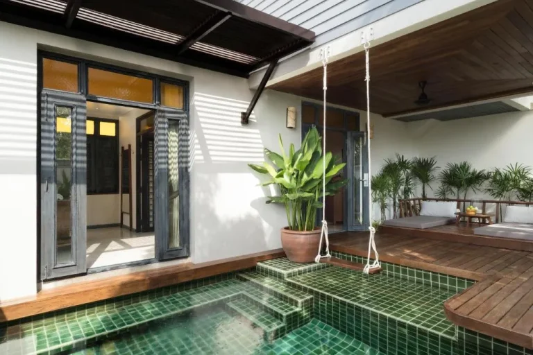 Área de piscina privada del Anantara Lawana Koh Samui Resort