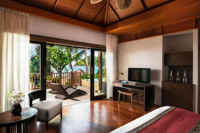 Serene bedroom in Anantara Rasananda Koh Phangan Villas
