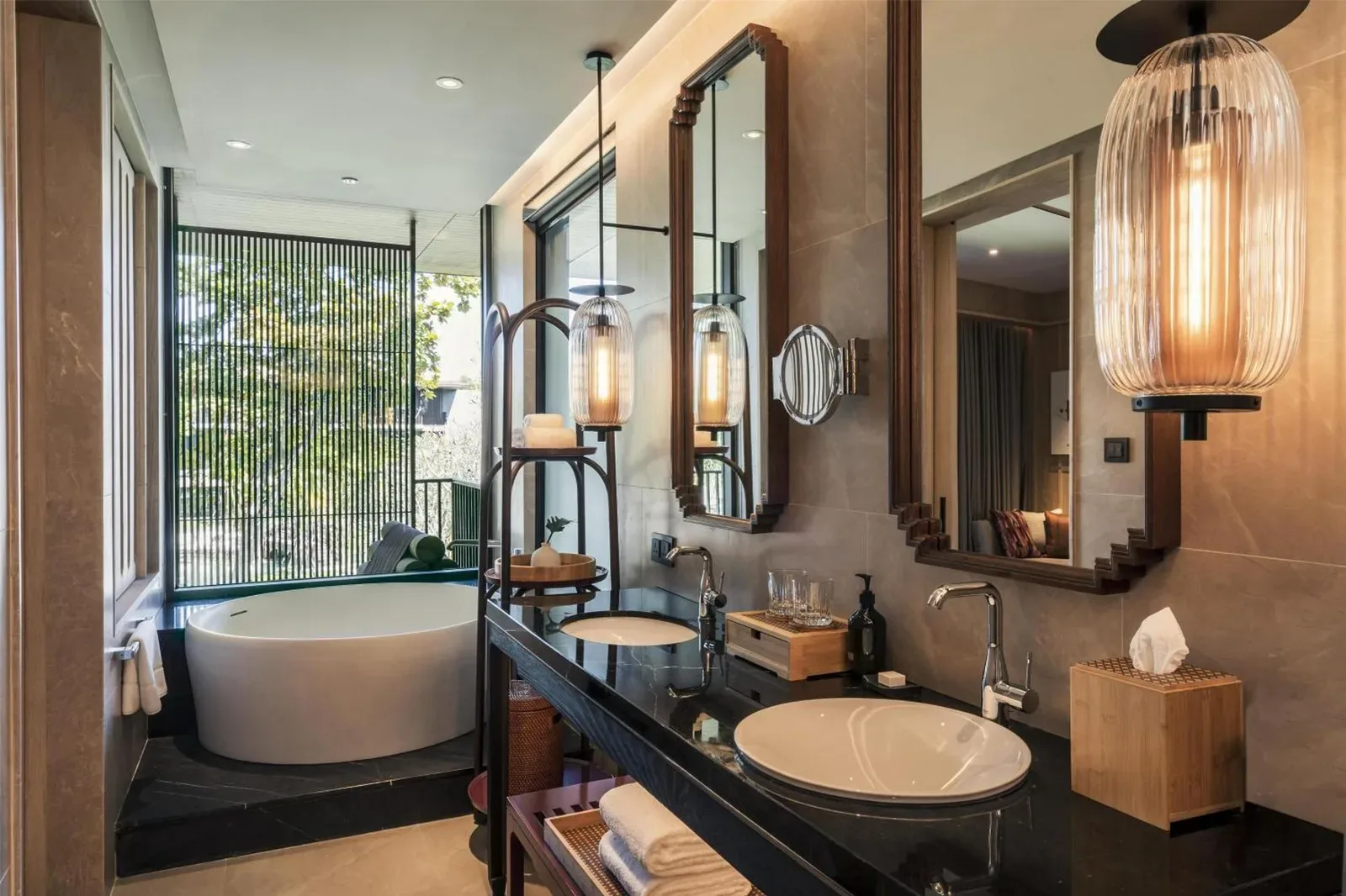 Baño lujoso en Andaz Pattaya Jomtien Beach, By Hyatt