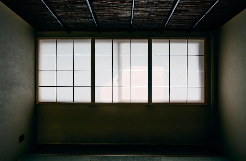 Vista desde la ventana en una habitación en ANJIN Gion Shirakawa