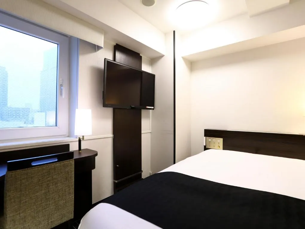 Ein weiteres Gästezimmer im APA Hotel Akasaka Mitsuke