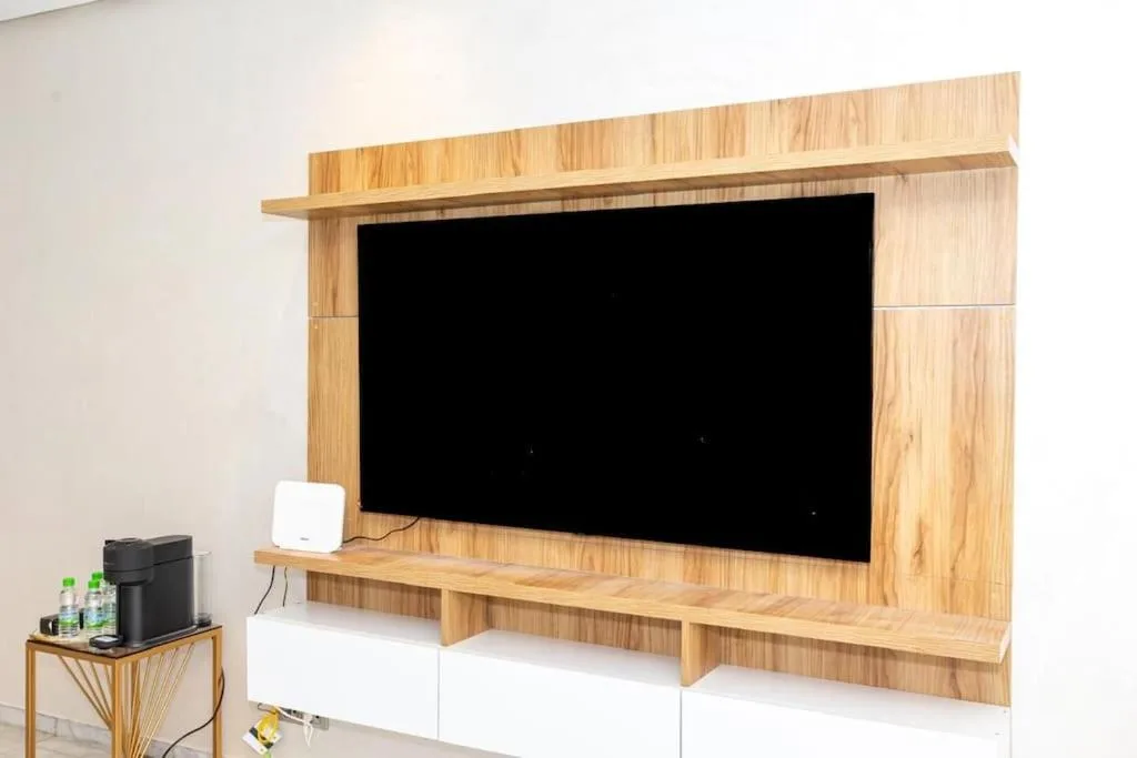 Entertainment center in Appartement géant, Rabat