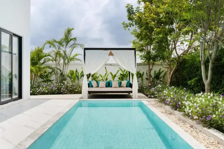 Lounge-Cabana im Argo Pattaya Resort and Villas