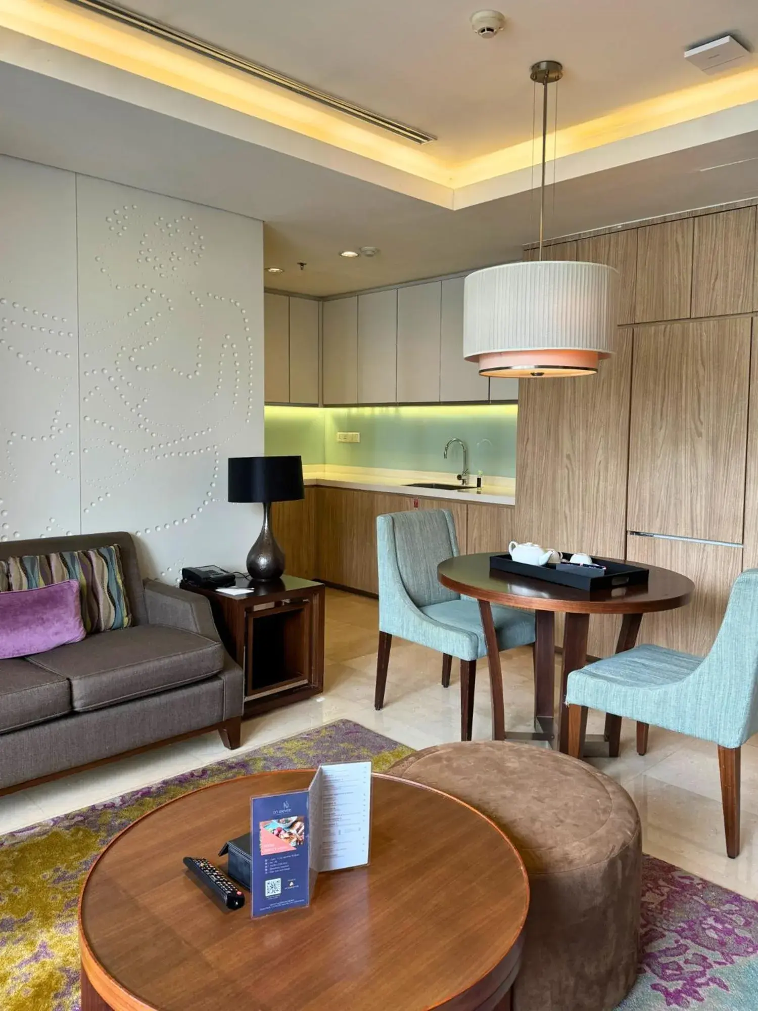 Zona de comedor en Ascott Kuningan Jakarta
