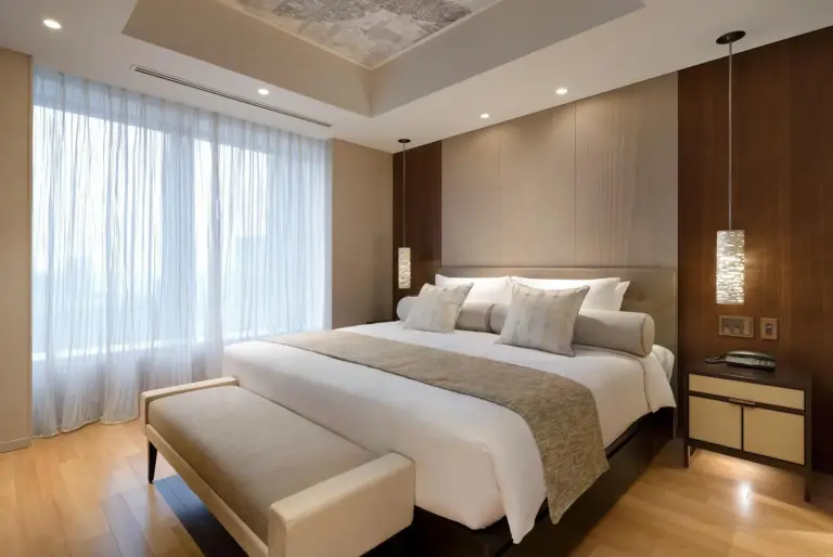 Dormitorio elegante en Ascott Marunouchi Tokyo