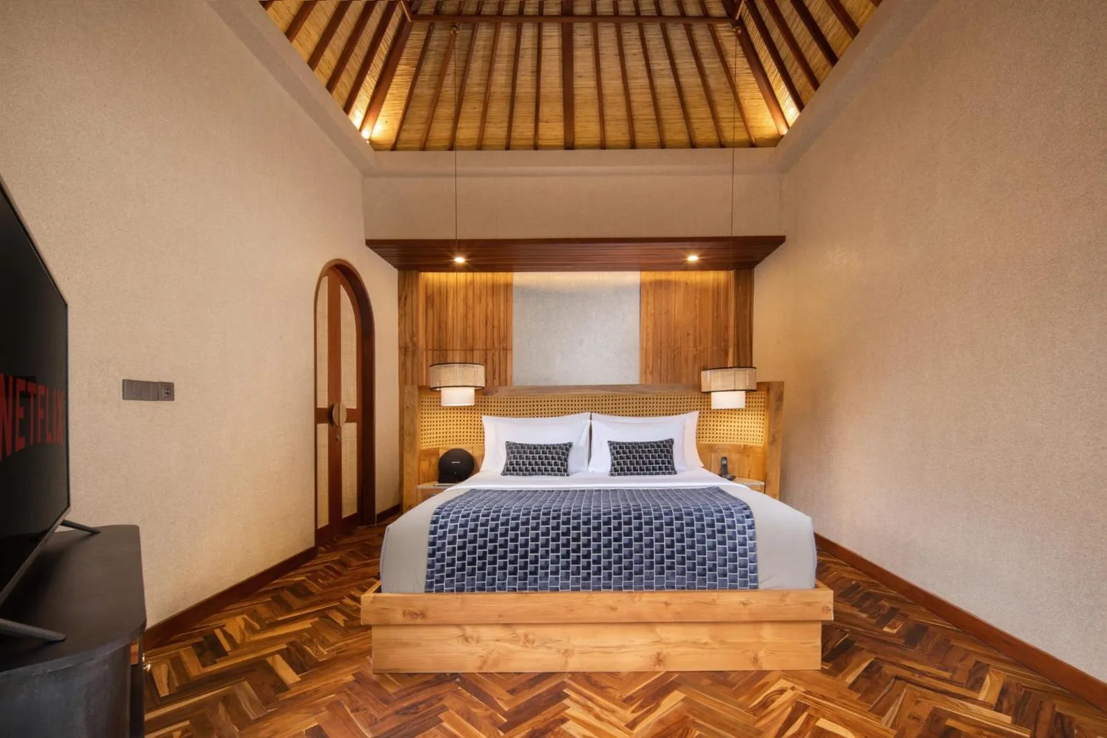 Asvara Resort & Spa Ubud by Ini Vie Hospitality – hôtel à Ubud, Indonésie – vue aérienne d'une maison avec une piscine à Asvara Resort & Spa Ubud by Ini Vie Hospitality à Ubud