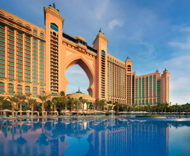 Schöner Poolbereich im Atlantis, The Palm, Dubai