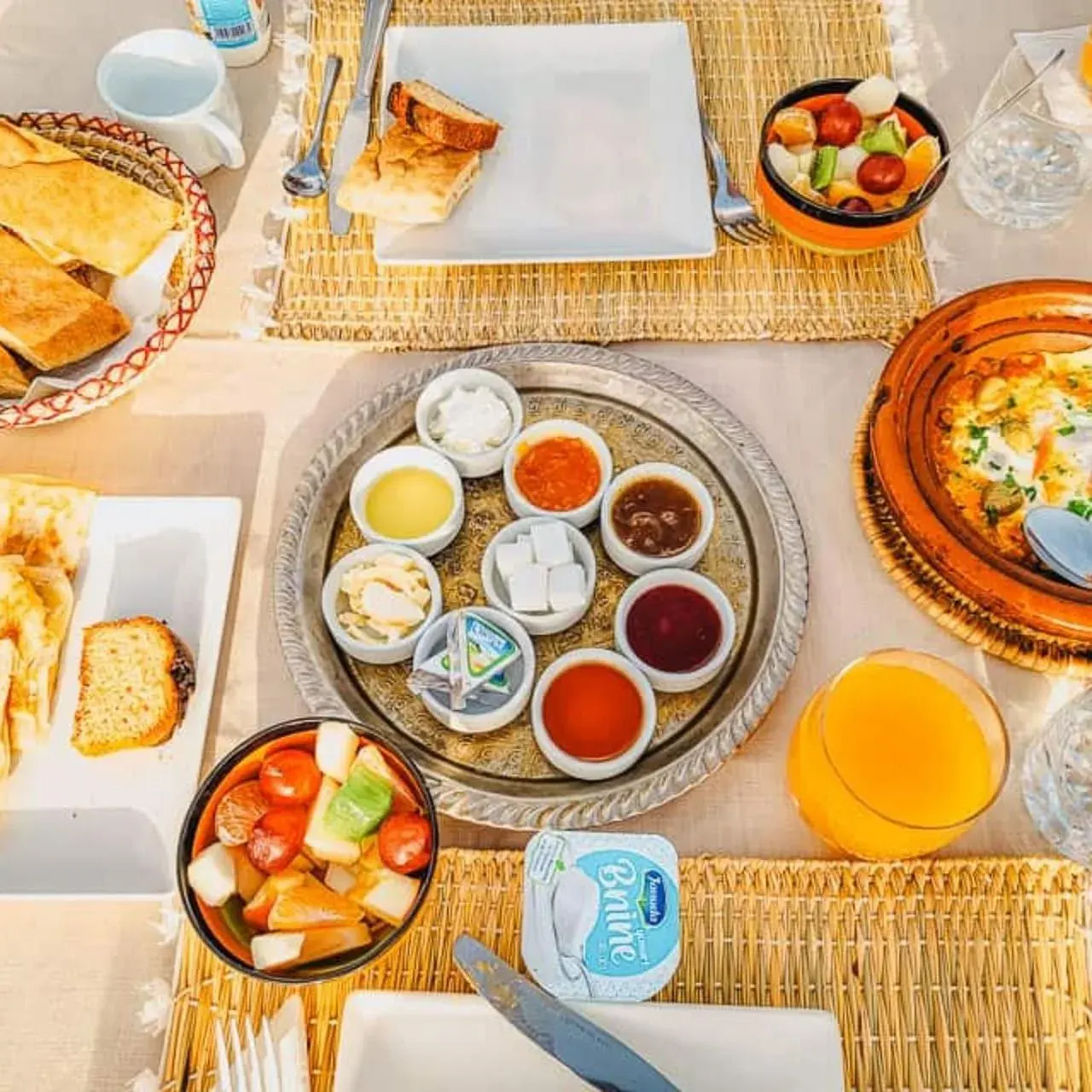 Breakfast with Local Flavors