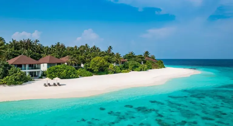 Extérieur du resort au Avani Plus Fares Maldives Resort