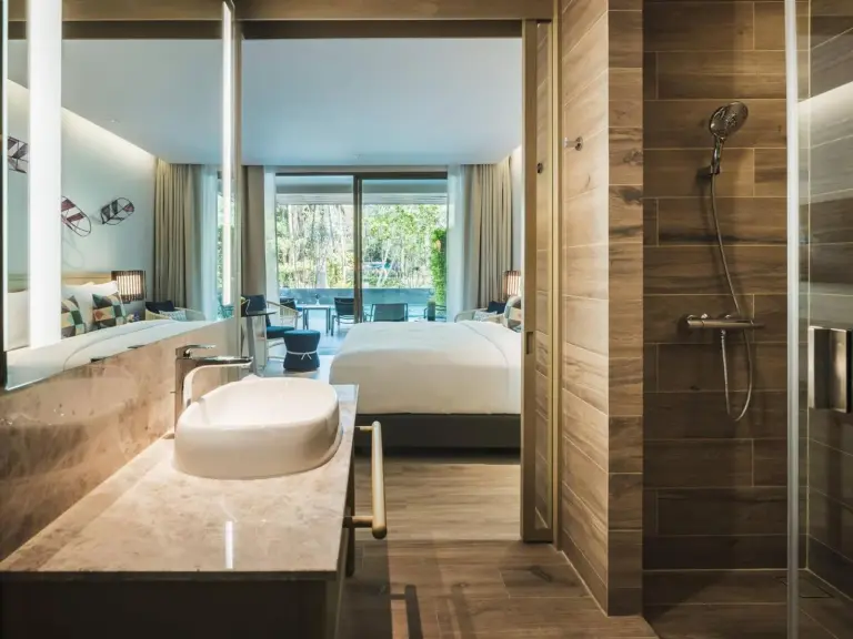 Modern Bathroom