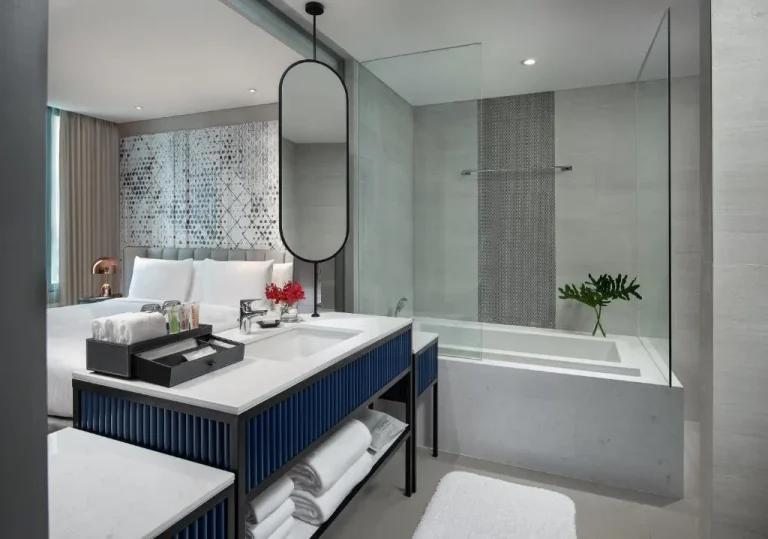 Avani Sukhumvit Bangkok Hotel elegant bathroom
