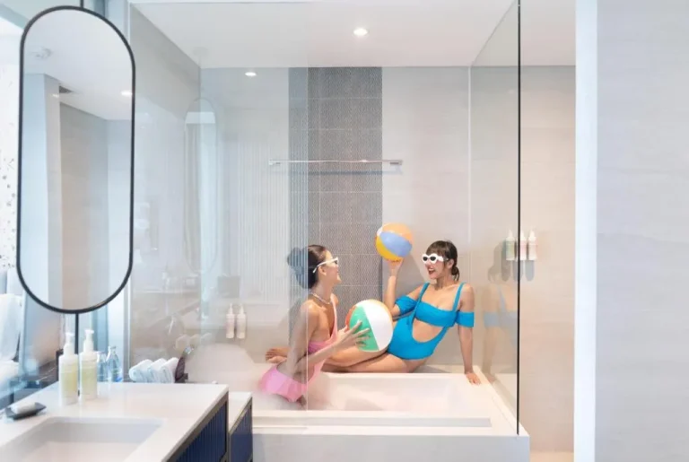 Avani Sukhumvit Bangkok Hotel guests playing in bathtub