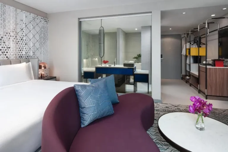 Avani Sukhumvit Bangkok Hotel suite with living area