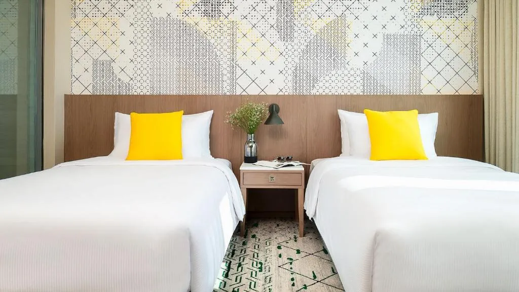 Avani Sukhumvit Bangkok Hotel twin bedroom