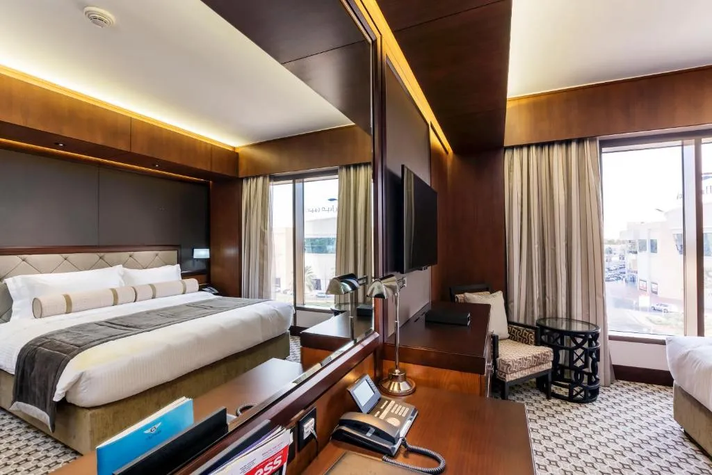 Gemütliches Zimmer im Ayla Grand Hotel in Al Ain