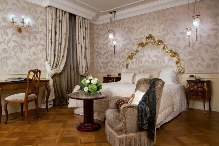 Elegant room at Baglioni Hotel Luna in Venice