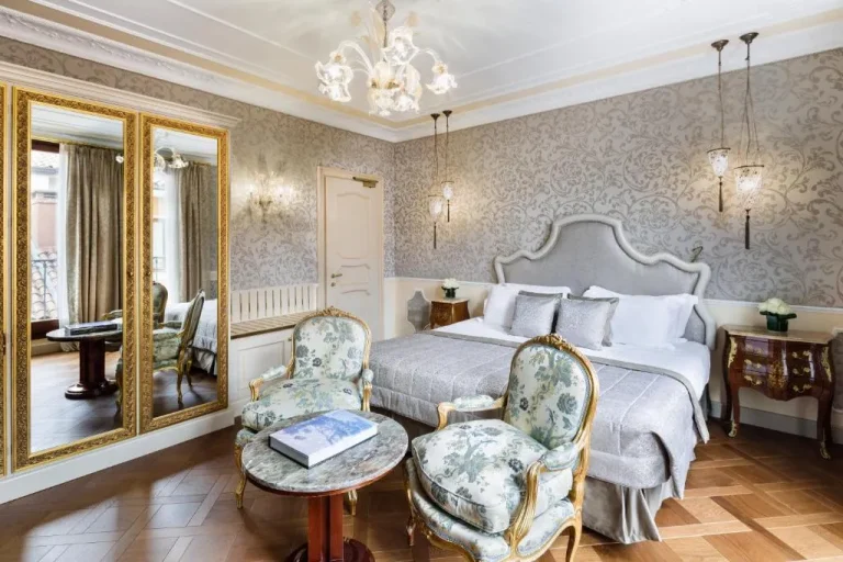 Luxury suite at Baglioni Hotel Luna in Venice