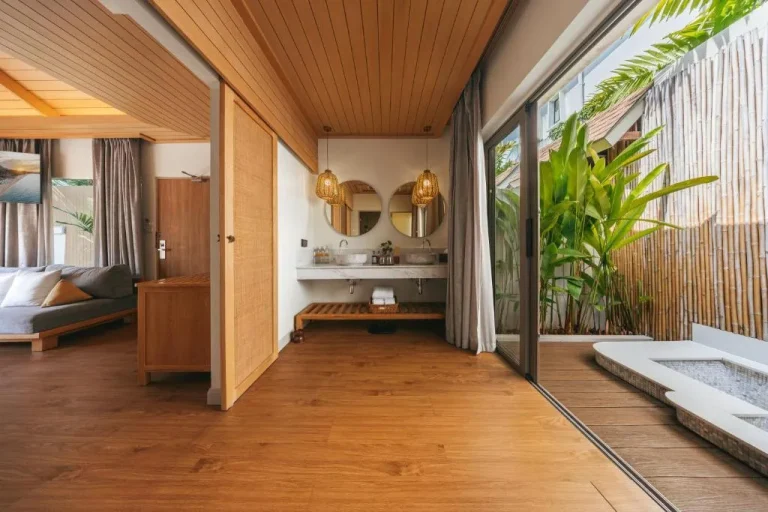Modern bathroom in Bandara Spa Resort & Pool Villas
