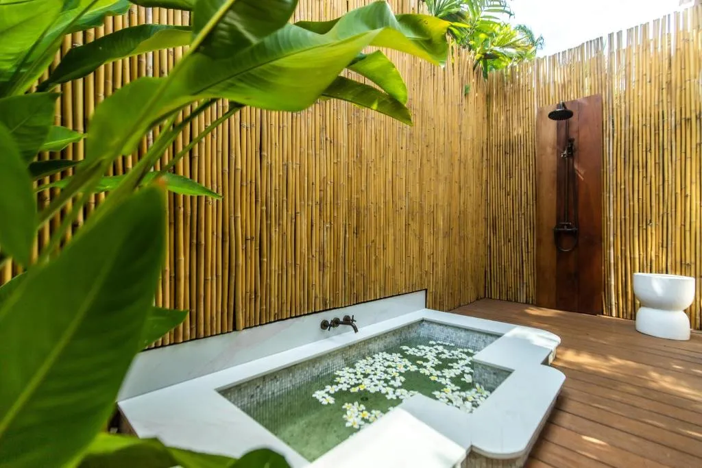 Outdoor bathtub at Bandara Spa Resort & Pool Villas