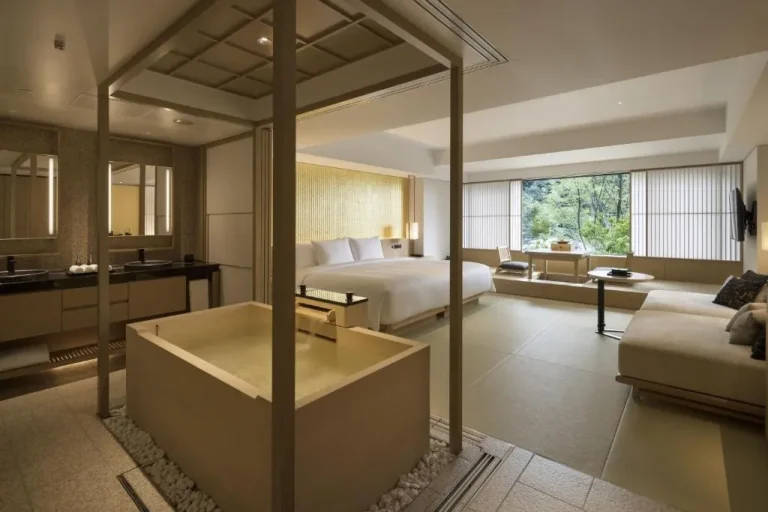 Baño moderno en Banyan Tree Higashiyama Kyoto