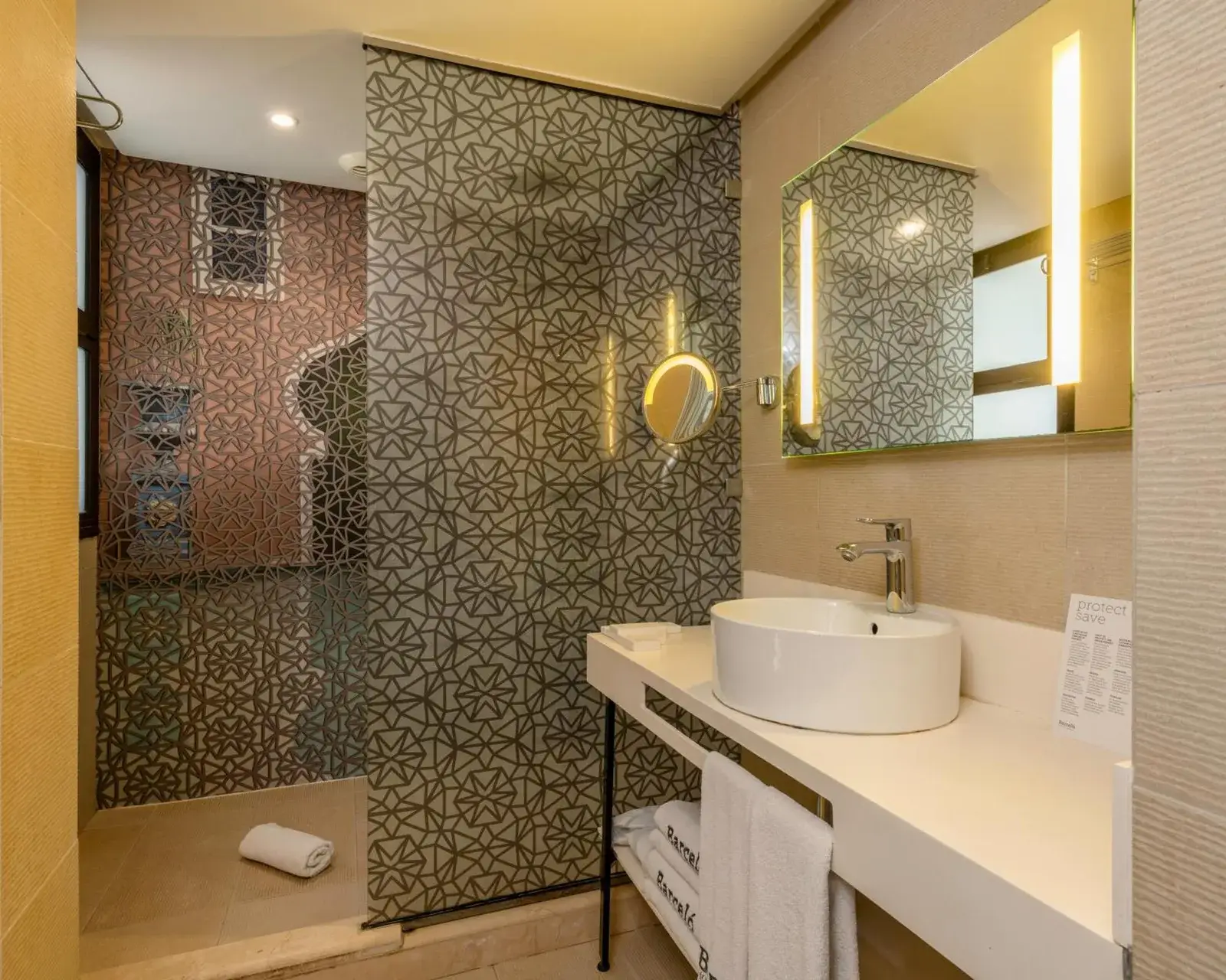 Badezimmer im Barceló Palmeraie Oasis Resort