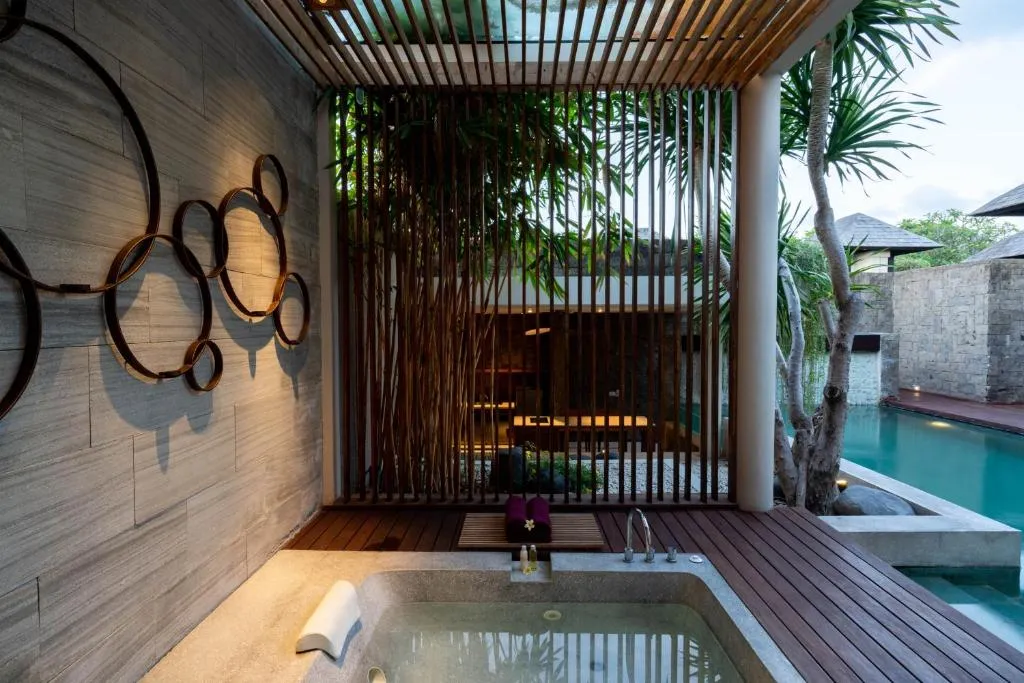 Berry Amour Romantic Villas private spa area
