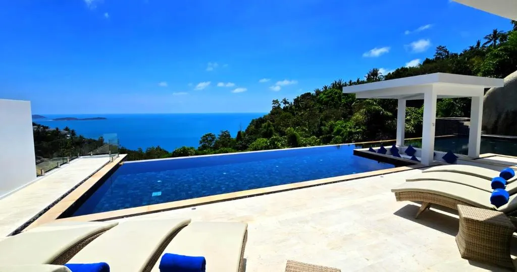 Stunning view of the infinity pool at BLUE ELEPHANT Luxury Pool Villa Koh Samui