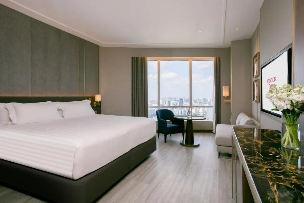 Chambre avec vue sur la ville au Centara Grand au CentralWorld à Bangkok