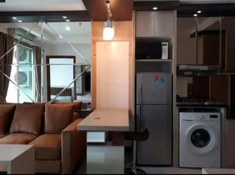 Salle à manger dans l'appartement 2 chambres au CENTeR JACARTa