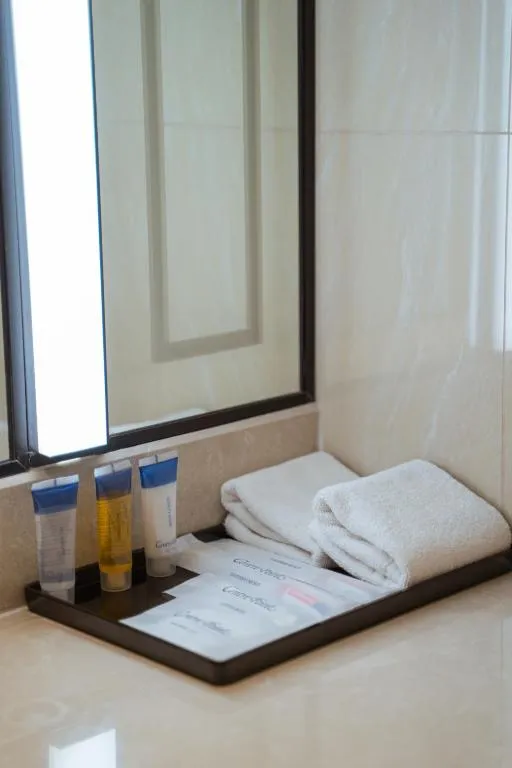 Ausstattung im Badezimmer des Centre Point Hotel Terminal21 Korat