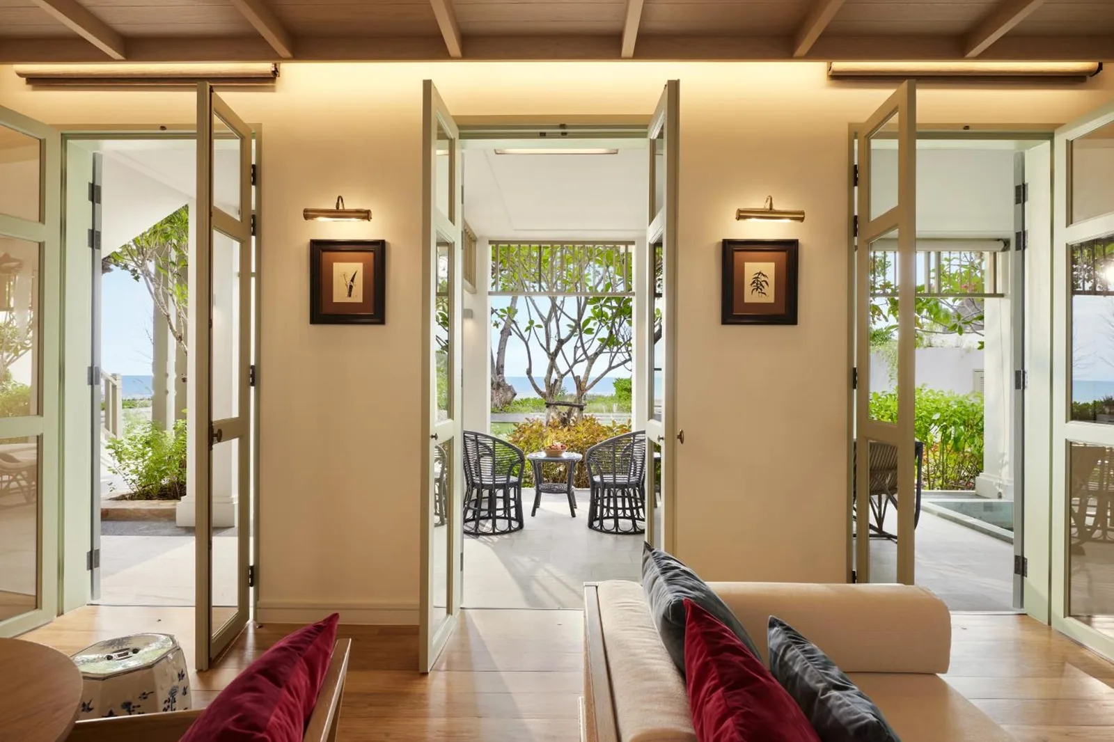 CHARRAS Bhawan Hotel and Residences, à Hua Hin