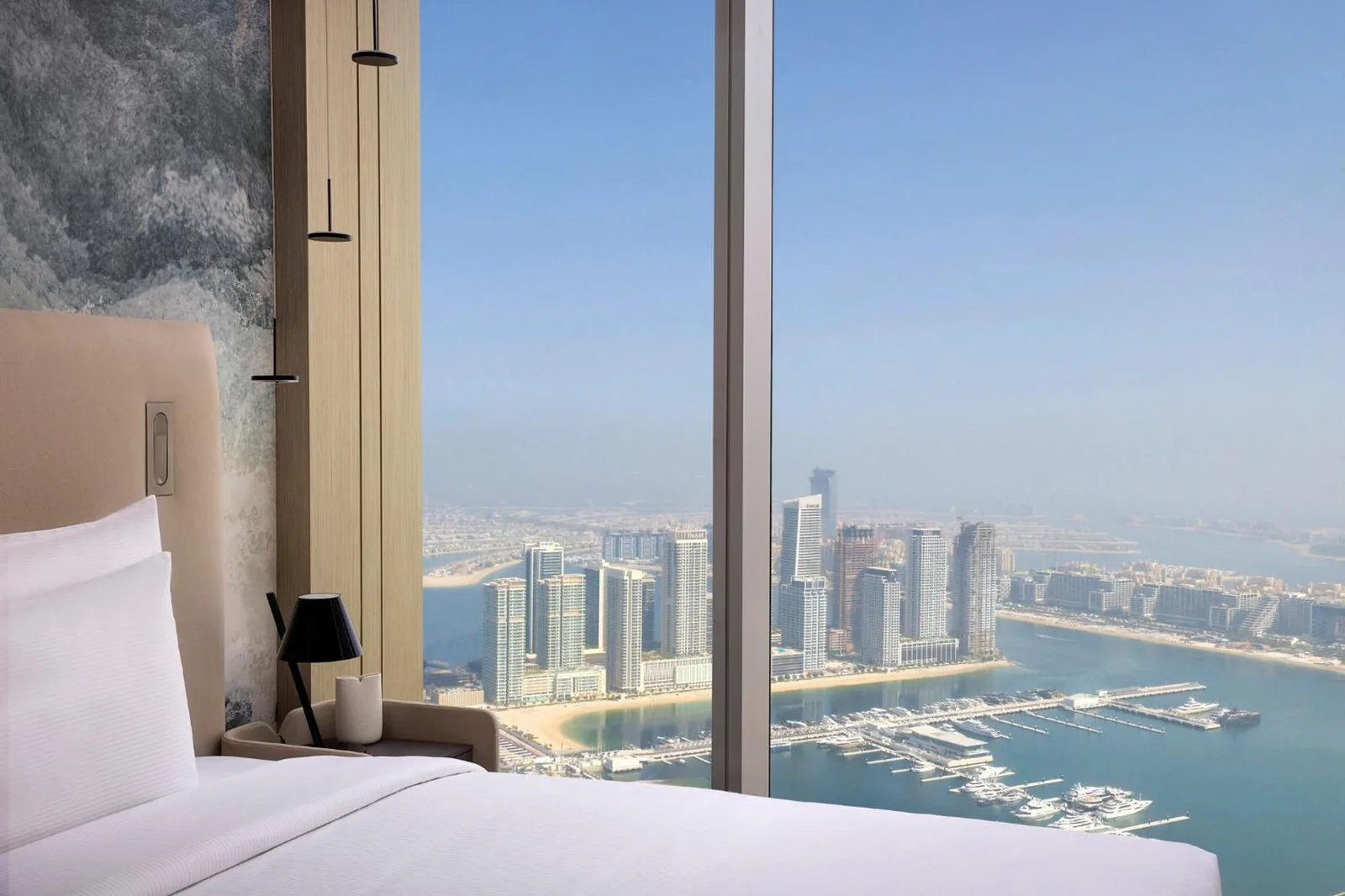 Vista panorámica desde el dormitorio de Ciel Dubai Marina