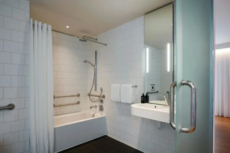 Accessible bathroom at citizenM Los Angeles Downtown