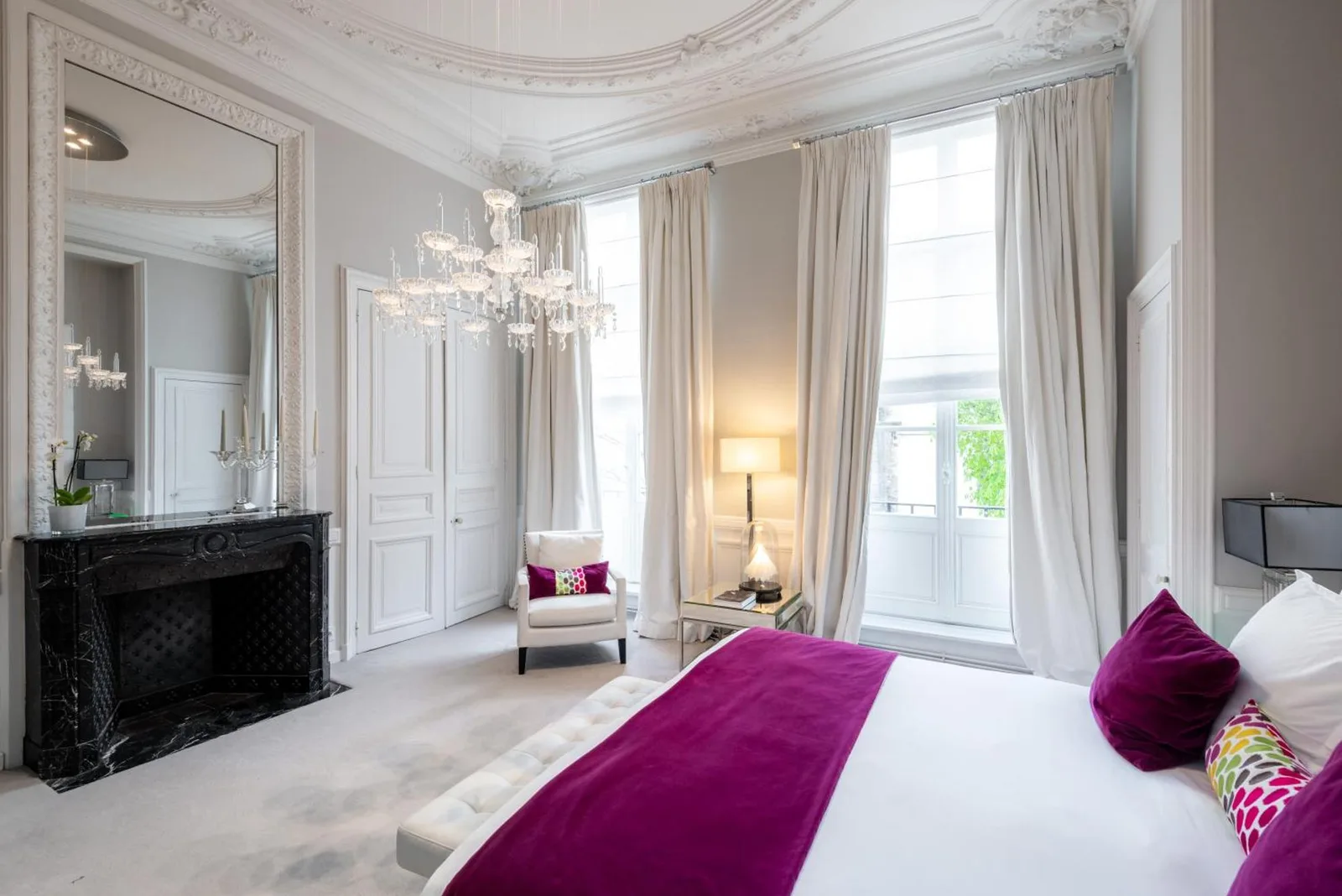 Elegant suite in Clarance Hotel Lille